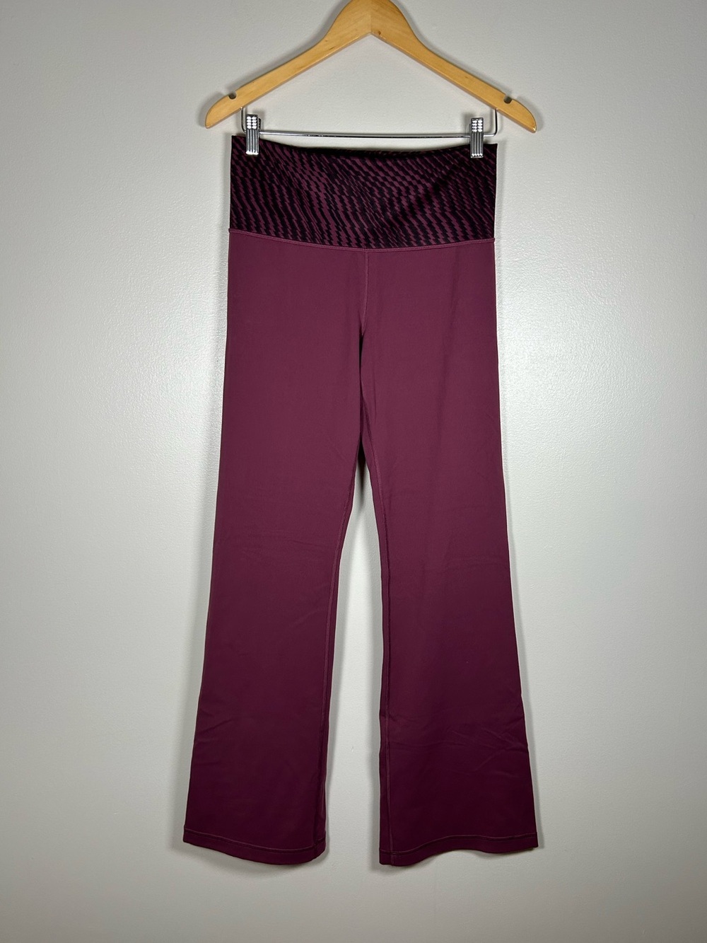 lululemon Maroon Patterned Wide Leg Yoga Pants Groove Pant III (Regular)